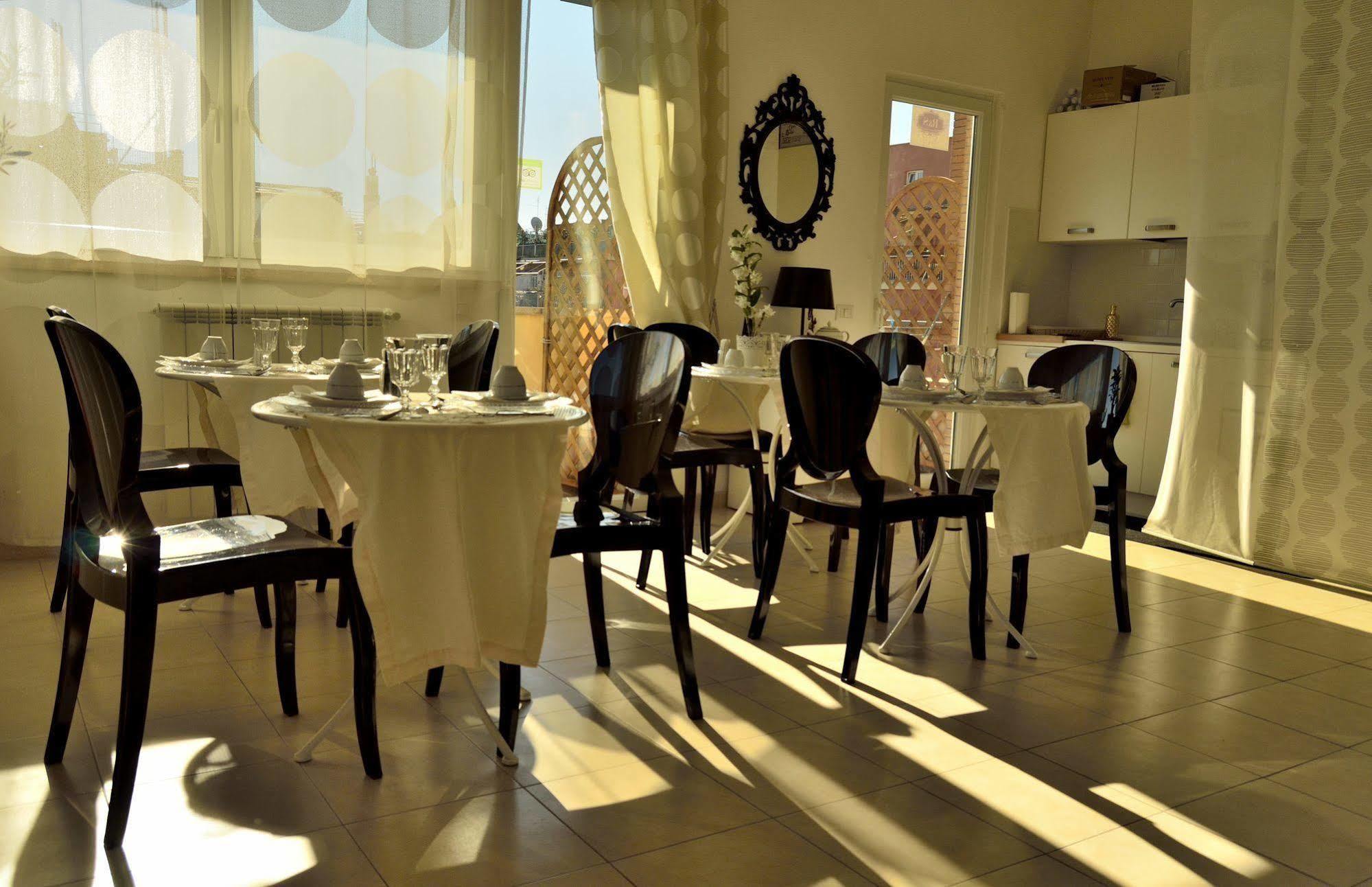 Rome&Suites Roma Exterior foto