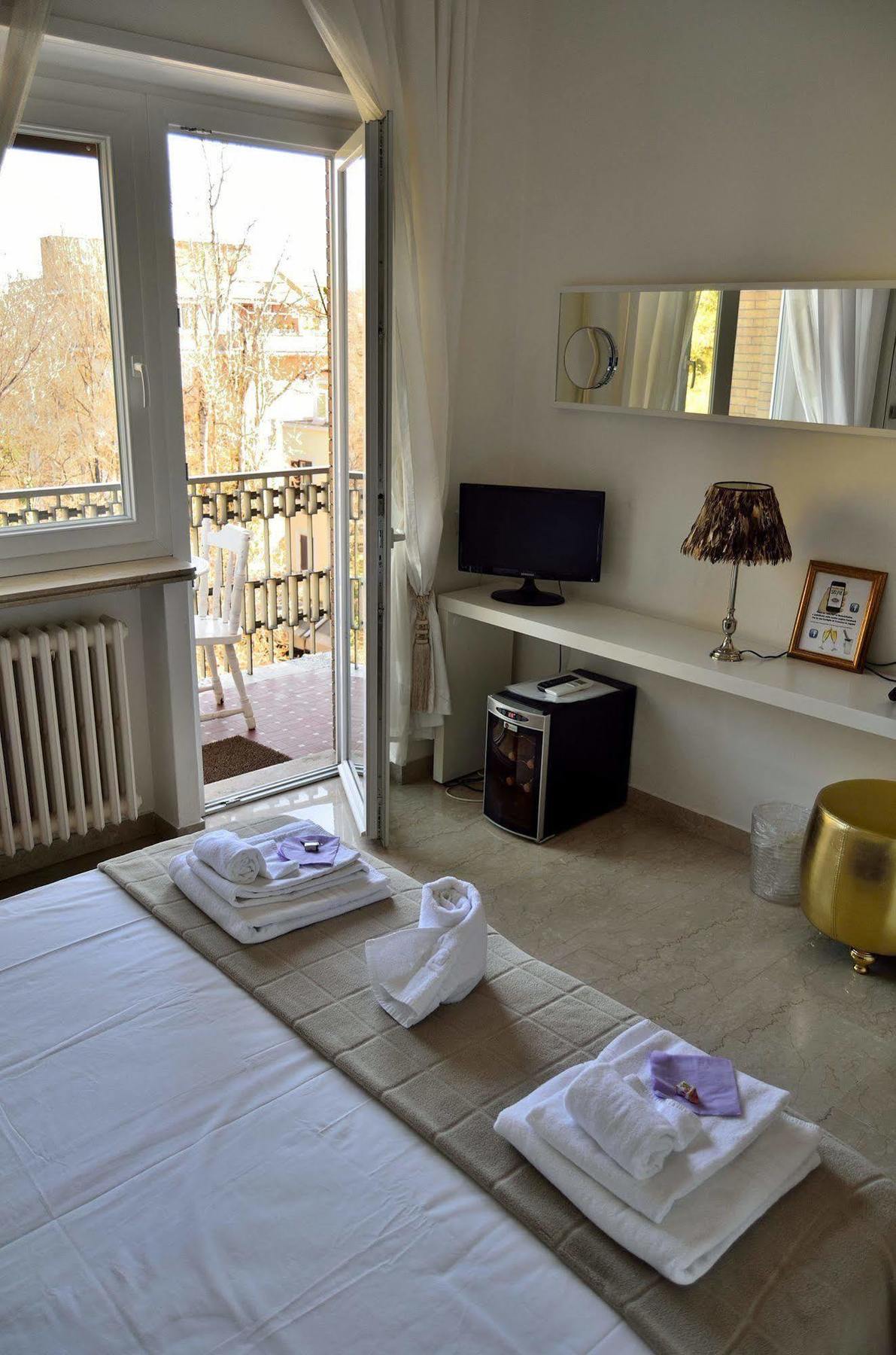 Rome&Suites Roma Exterior foto