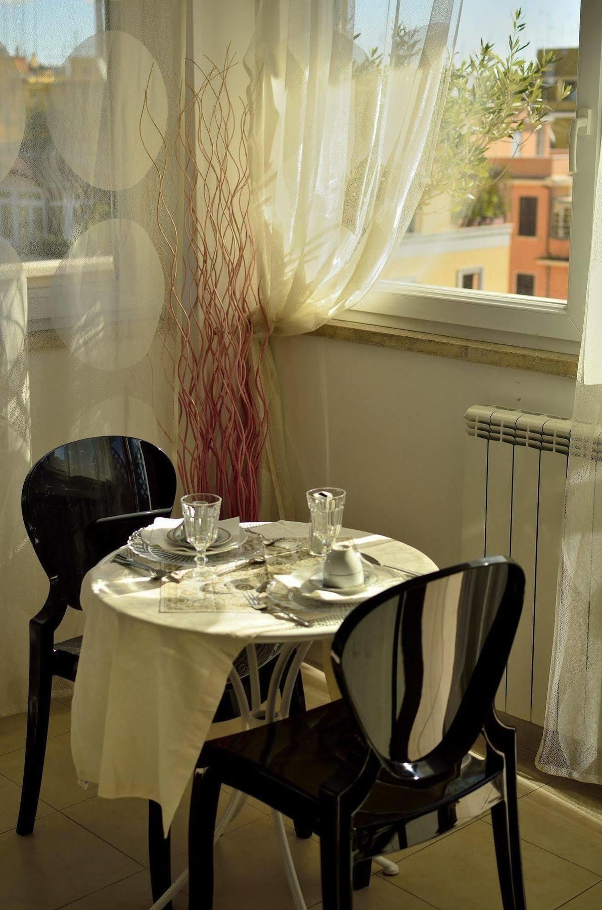 Rome&Suites Roma Exterior foto